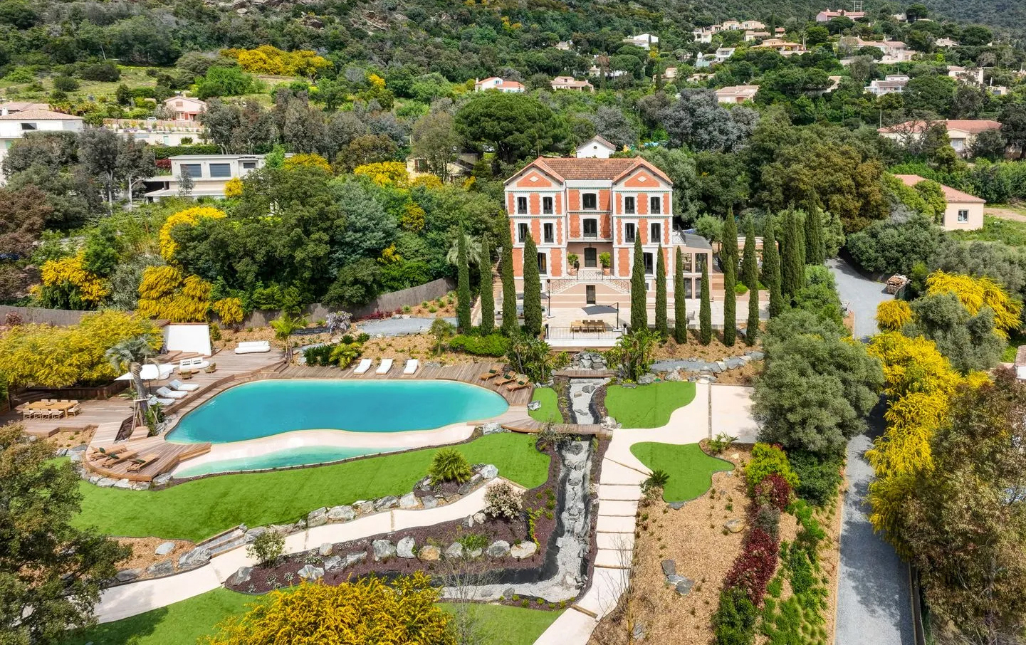 paysagiste à Carqueiranne création jardin méditerranéen Var