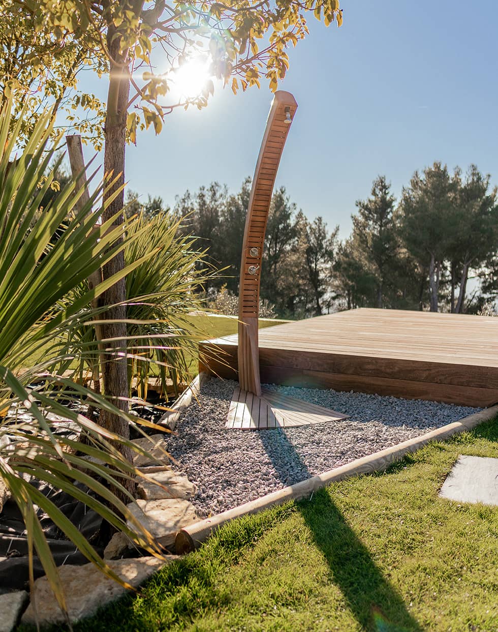 Création de jardin paysager et conception paysagère par Mediteo dans le Var